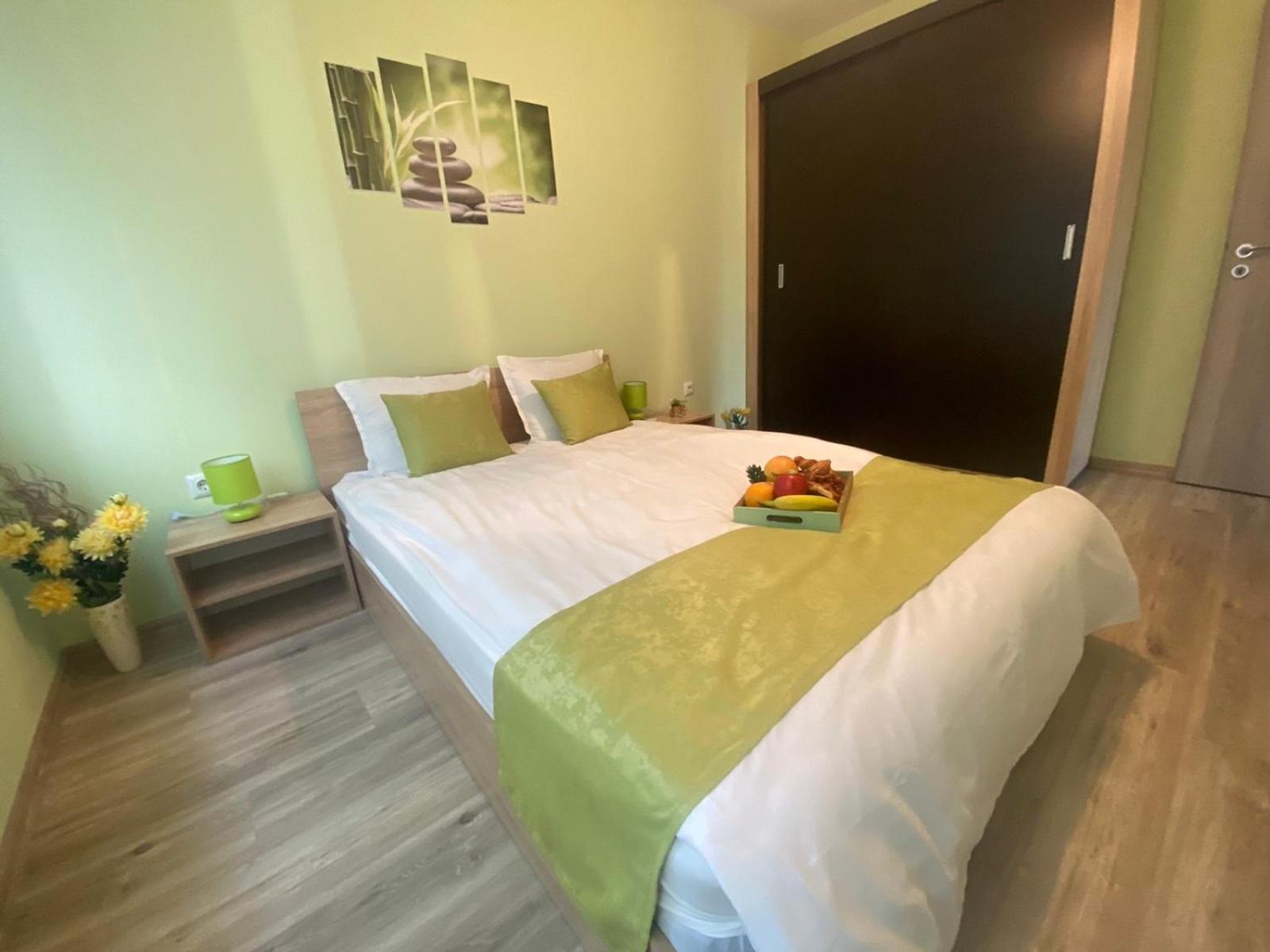 Уютен Нов Апартамент - Стара Загора С Две Спални Apartment Ngoại thất bức ảnh